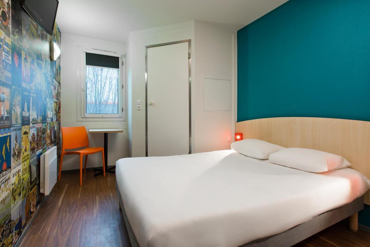 Hotel F1 Lyon Genay Massieux Eksteriør billede