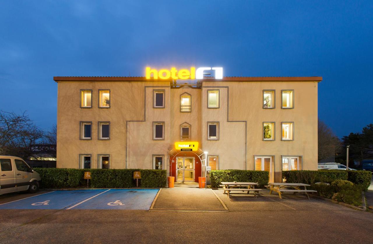Hotel F1 Lyon Genay Massieux Eksteriør billede