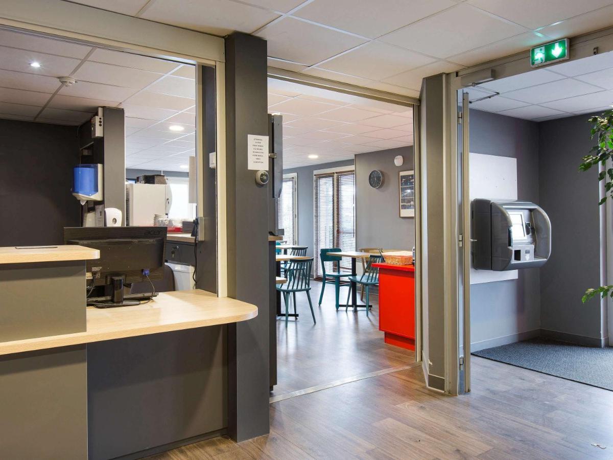 Hotel F1 Lyon Genay Massieux Eksteriør billede