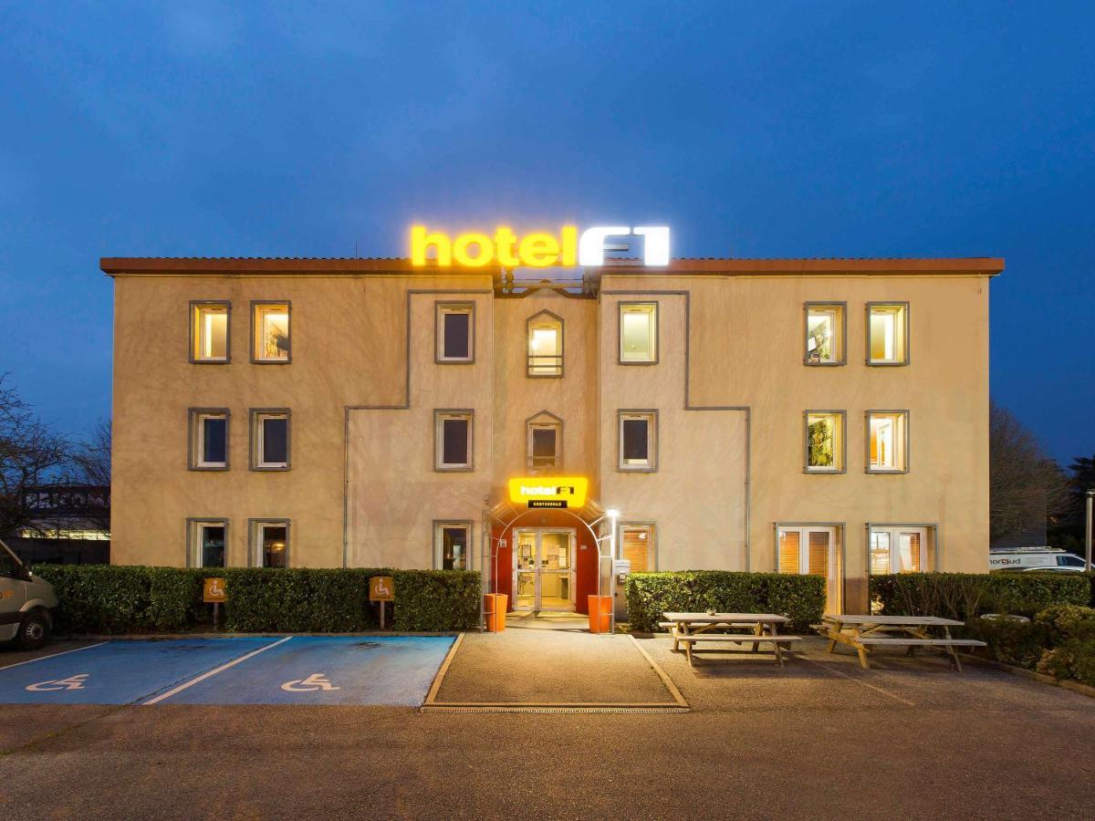 Hotel F1 Lyon Genay Massieux Eksteriør billede